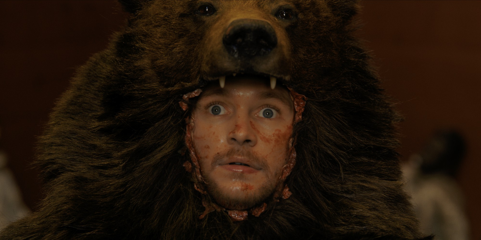 Midsommar_Bear_Headdress_Screengrab.png.2000x2000_q90.jpg